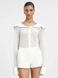 De gebreide shorts met plooien