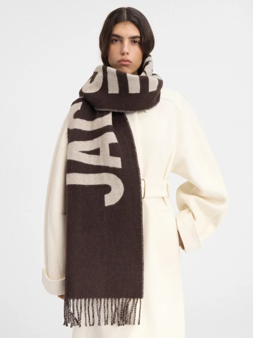 De Jacquemus sjaal