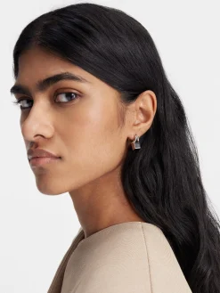 De Nodo stud-oorbellen